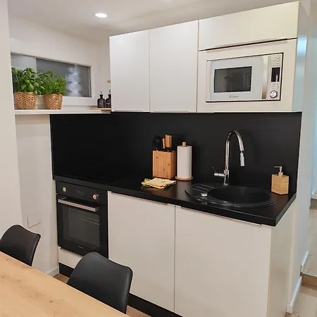 Apartament New & Freshly Renovated Luanna