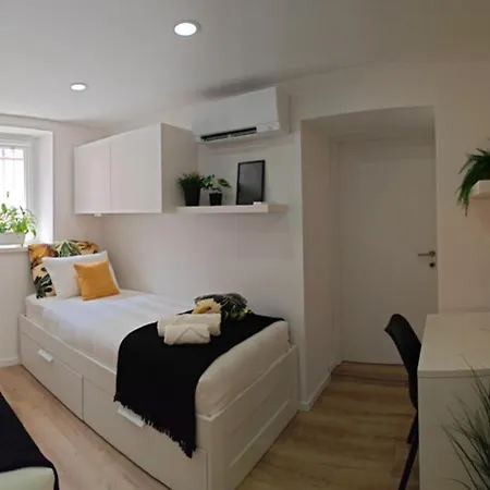 New & Freshly Renovated Luanna Apartament